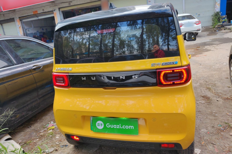 五菱汽车 宏光MINIEV 2021款 马卡龙时尚款 三元锂车身外观6