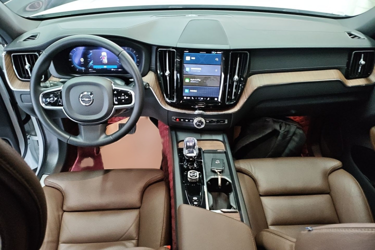 沃尔沃XC60 2023款 B5 四驱智远豪华版中控内饰7002