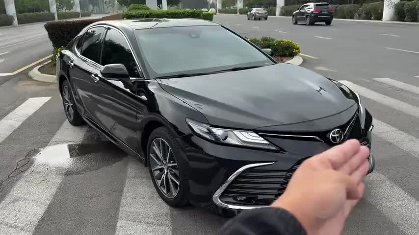 丰田 凯美瑞 2021款 2.5G 豪华版实拍1