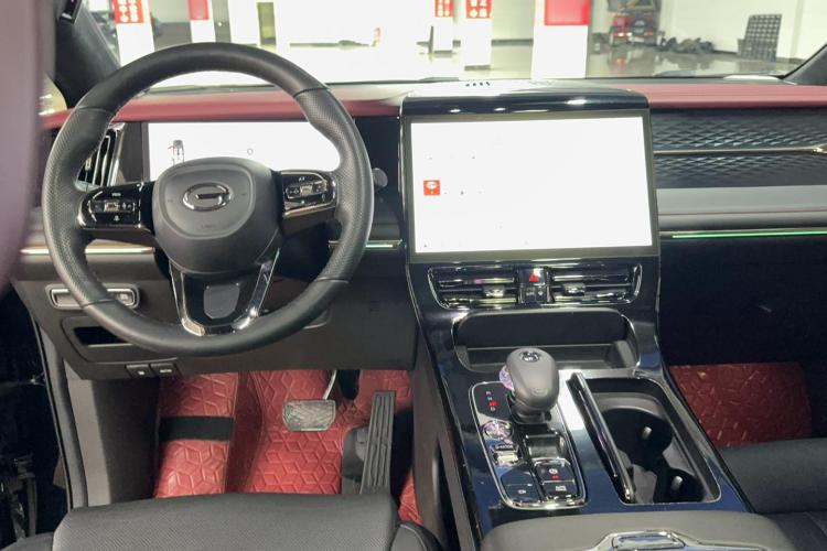 广汽传祺 传祺M8 2023款 宗师系列 双擎 旗舰版中控内饰7003