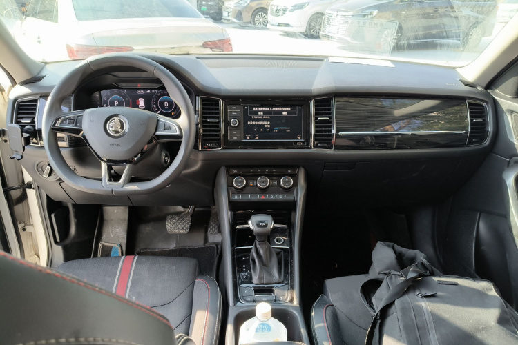 斯柯达 柯迪亚克GT 2019款 TSI330 两驱舒适版 国VI中控内饰12