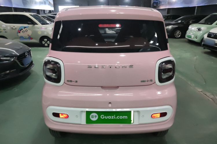 奔腾小马 2025款 222km 闪电马车身外观6