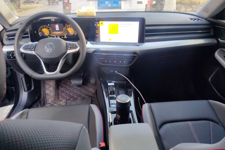 大众 2025款 凌渡L 280TSI DSG炫辣版中控内饰12