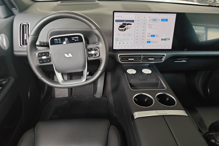 理想汽车 理想L7 2023款 Pro中控内饰7002