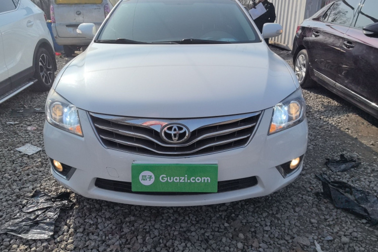 丰田 凯美瑞 2013款 200G 经典豪华版车身外观2