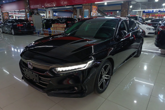 本田 雅阁 2022款 锐·混动 2.0L 幻夜·锐智版
