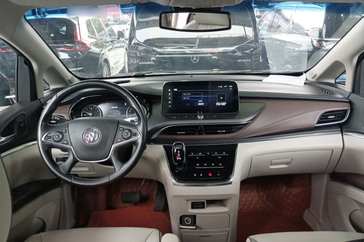 别克GL8 2023款 陆上公务舱 652T 豪华型中控内饰7002