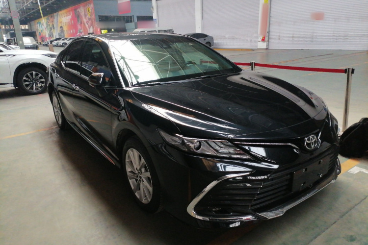 丰田 凯美瑞 2023款 2.0G 豪华版车身外观3