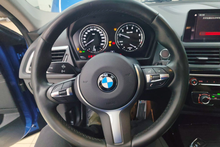 宝马1系 2020款 120i M运动套装局部细节13