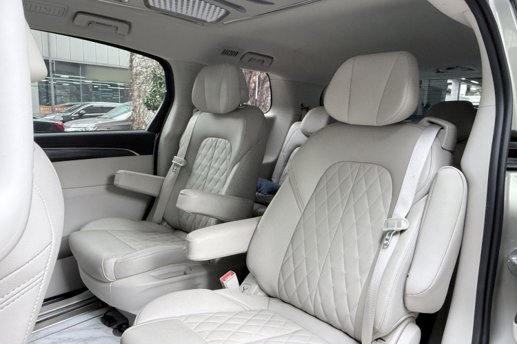 别克GL8 2023款 ES陆尊 舒适型中控内饰7004