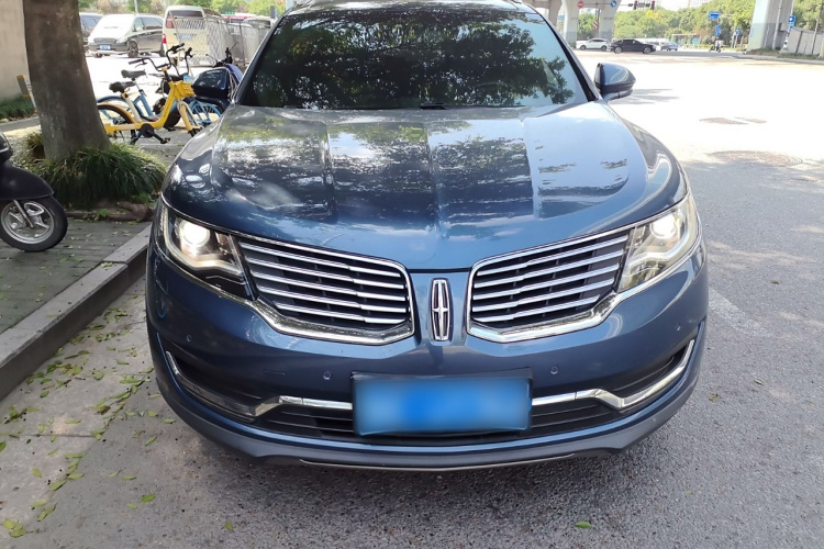 林肯MKX 2018款 2.0T 两驱尊享版车身外观2