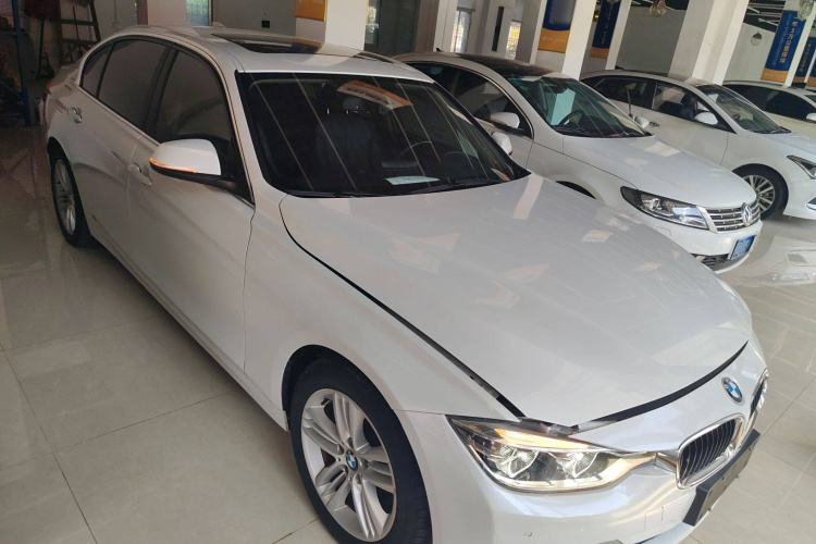 宝马3系 2017款 320Li 时尚型车身外观3