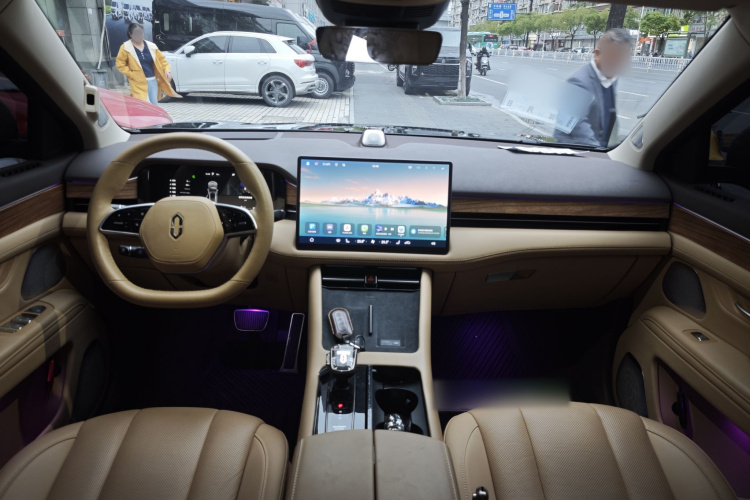 鸿蒙智行 问界M7 2024款 1.5T 智驾四驱Max版 5座车身外观6009