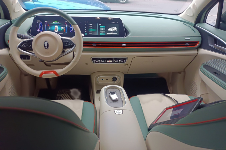 欧拉好猫 2023款 401km标准续航 豪华型 三元锂中控内饰7002
