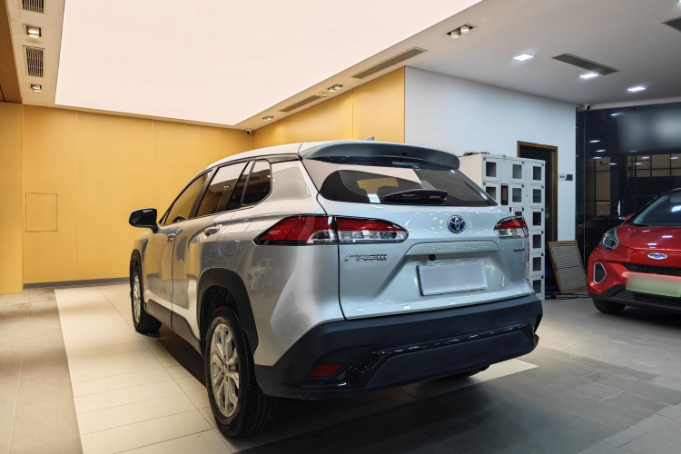 丰田 锋兰达 2023款 2.0L 智能电混双擎 领先版车身外观6011