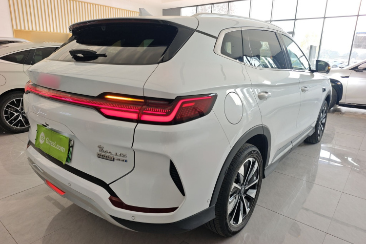 比亚迪 宋PLUS新能源 2025款 EV 智驾版 520km 尊贵型车身外观7