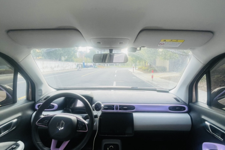 零跑汽车 零跑T03 2021款 400微糖版中控内饰7003