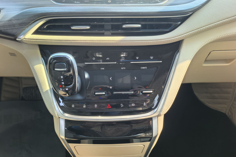 别克GL8 2023款 ES陆尊 豪华型局部细节18