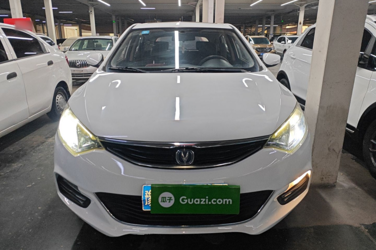 长安 逸动 2015款 1.6L 手动俊酷型 国V车身外观2