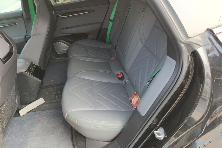 极氪001 2023款 YOU版 100kWh中控内饰21