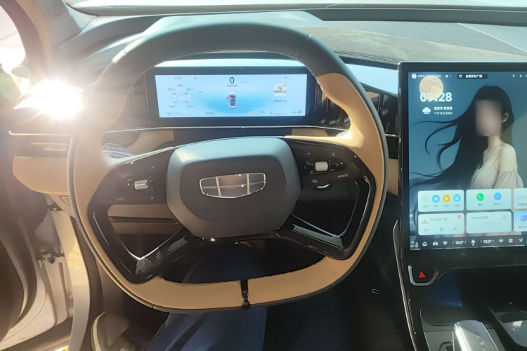 吉利汽车 博越L 2023款 1.5TD DCT尊贵型中控内饰13