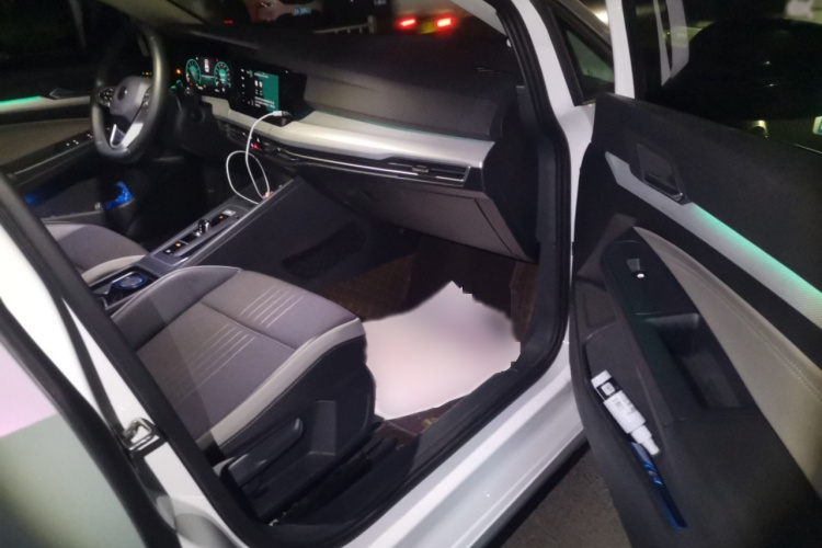 大众 高尔夫 2021款 200TSI DSG Pro局部细节9005