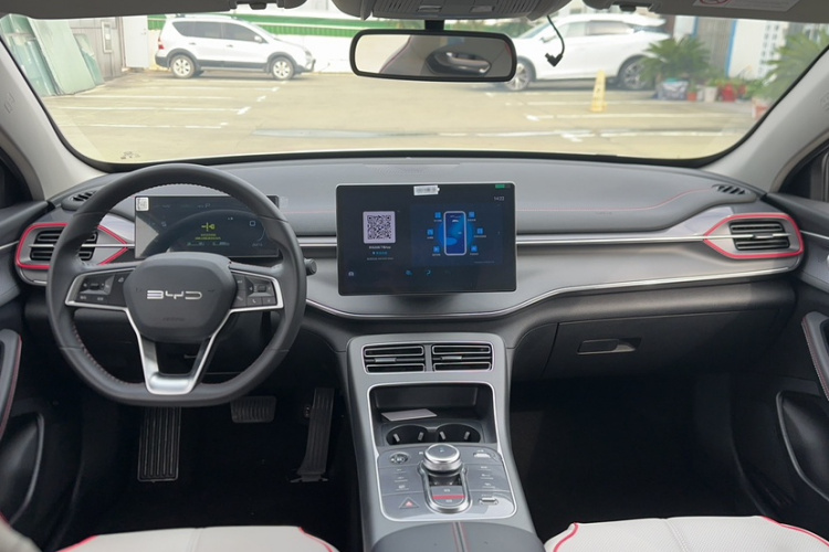 比亚迪 驱逐舰05 2024款 荣耀版 DM-i 55KM 豪华型中控内饰7004
