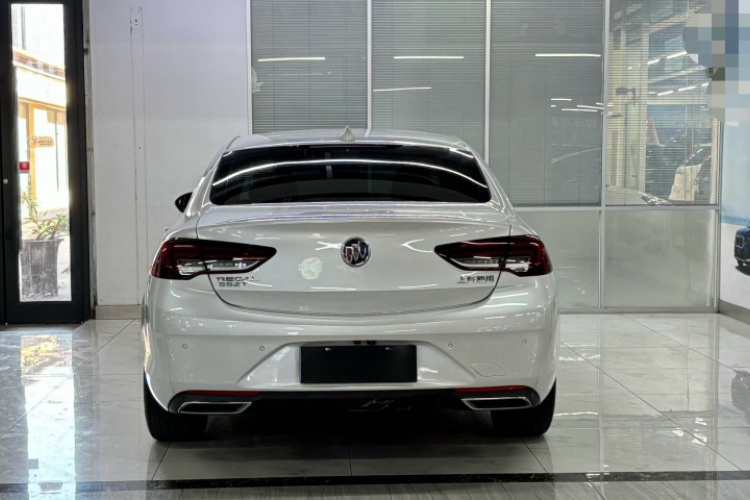 别克 君威 2023款 552T 智享型车身外观6002