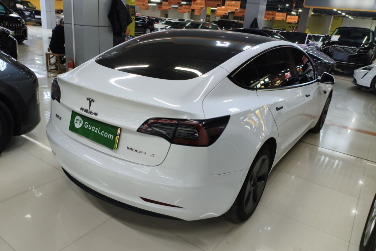 特斯拉 Model 3 2021款 标准续航后驱升级版 3D6车身外观7
