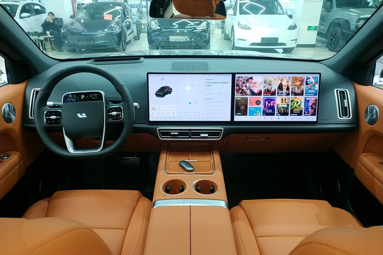 理想汽车 理想L6 2025款 Max 智能焕新版中控内饰7002