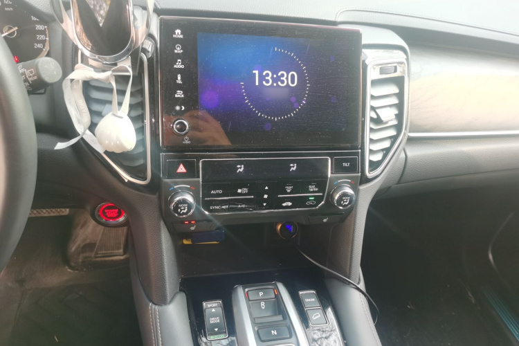 本田UR-V 2020款 370TURBO 两驱尊雅版局部细节16