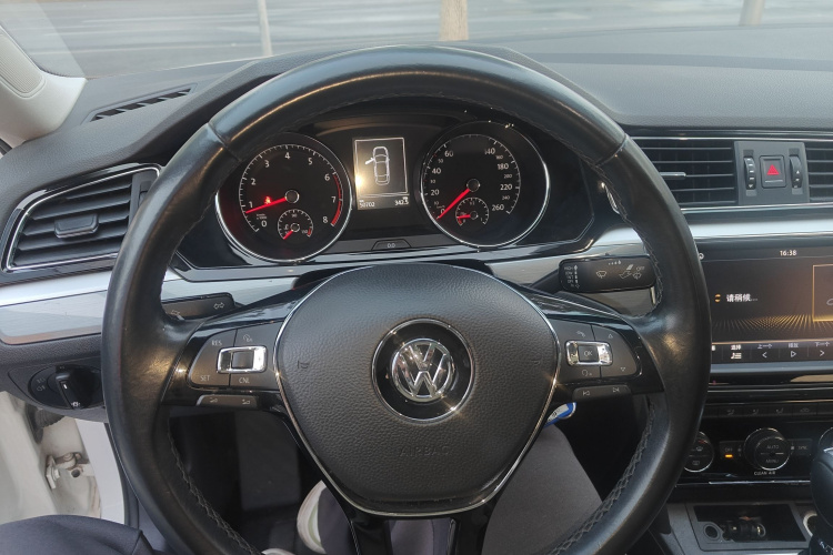 大众 凌渡 2018款 280TSI DSG舒适版中控内饰13