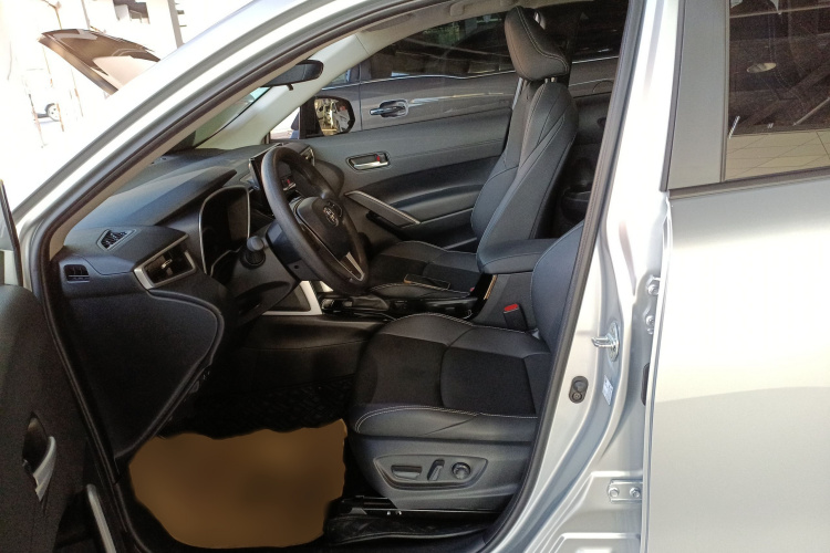 丰田 锋兰达 2023款 2.0L 智能电混双擎 豪华版局部细节19