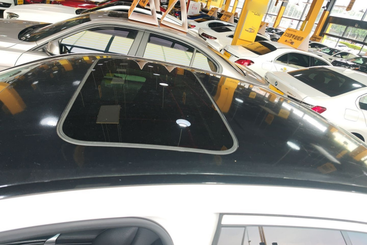 奔驰C级 2019款 C 180 L 时尚型运动版局部细节57