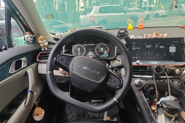 领克06 2020款 1.5T 耀Halo中控内饰13