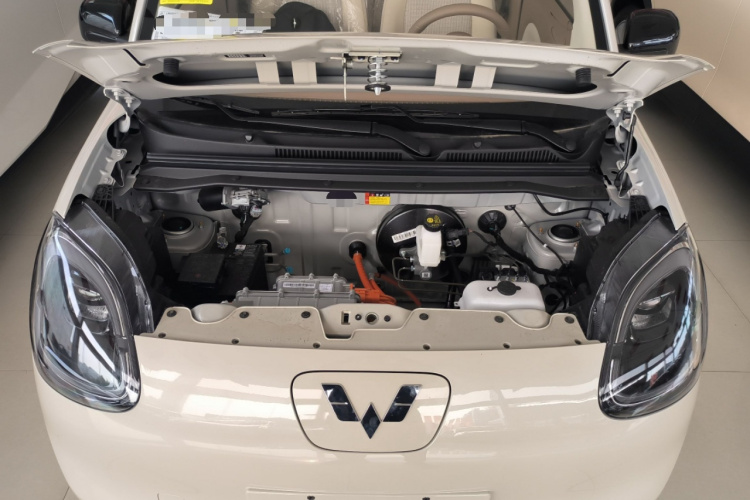 五菱汽车 宏光MINIEV 2025款 四门版 进阶款机舱底盘24