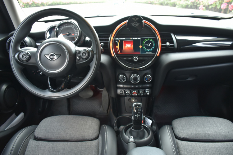 MINI 2019款 1.5T COOPER 经典派 五门版中控内饰7005