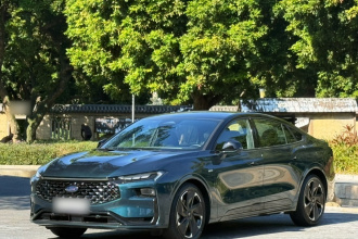 福特 蒙迪欧 2023款 1.5T E-混动 ST-Line