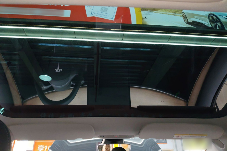 特斯拉 Model 3 2022款 Performance高性能全轮驱动版局部细节22