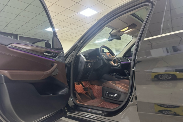 宝马X3 2020款  xDrive28i M运动套装中控内饰7006