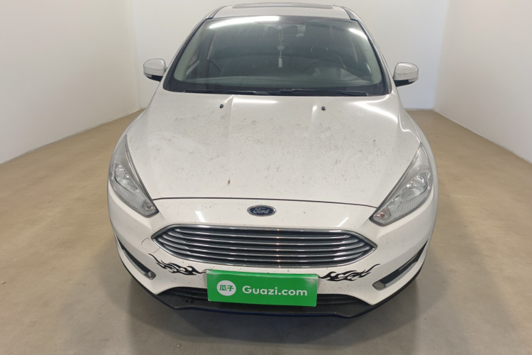 福特 福克斯 2017款 三厢 1.6L 手动风尚型智行版车身外观2