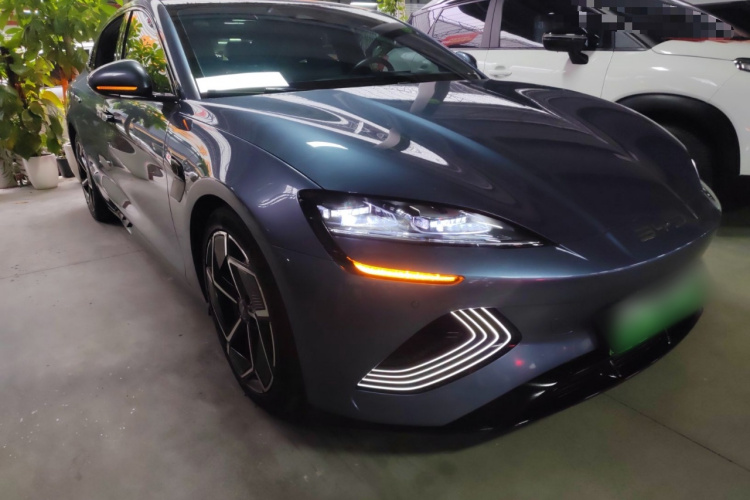 比亚迪 海豹 2022款 700km 长续航后驱版车身外观3