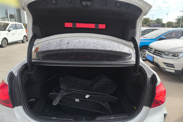 宝马1系 2019款 118i M运动套装局部细节23