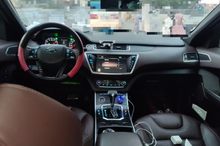 陆风X7 2015款 2.0T 全景尊贵版中控内饰7002