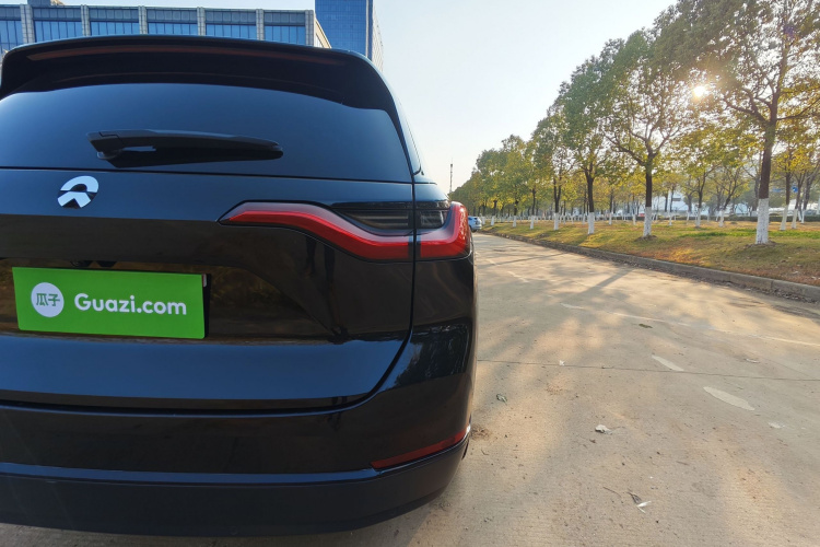 蔚来ES8 2020款 580KM 签名版 六座版车身外观6013