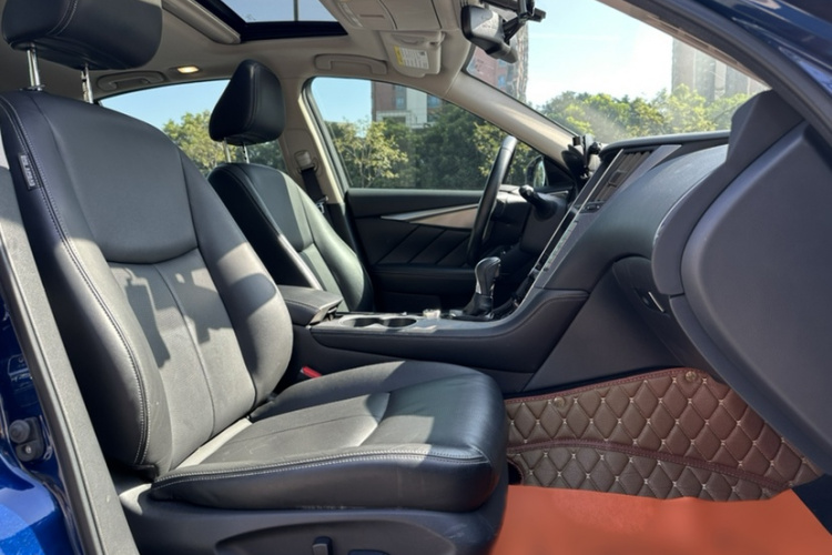 英菲尼迪Q50L 2016款 2.0T 悦享版中控内饰7002