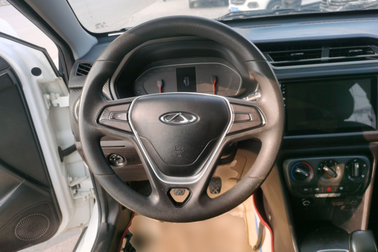 奇瑞 瑞虎3X 2018款 1.5L 手动舒适版中控内饰13