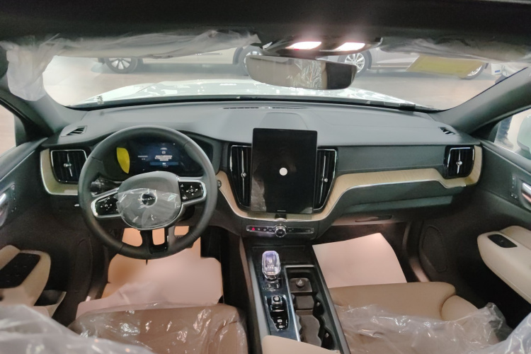 沃尔沃XC60 2025款 B5 四驱智远豪华版中控内饰7003
