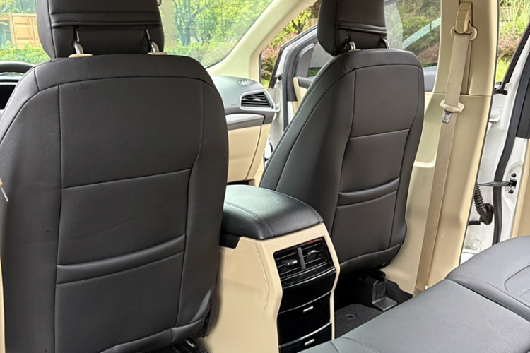 福特 锐界 2016款 EcoBoost 245 两驱精锐型 5座中控内饰7002