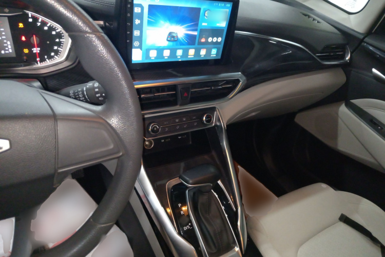 上汽大通MAXUS 大通G50 2022款 1.5T 自动畅游A中控内饰12